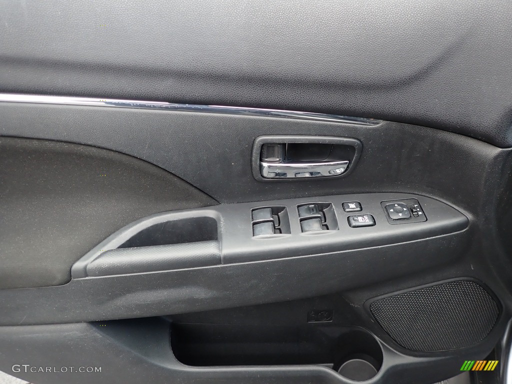 2017 Mitsubishi Outlander Sport LE AWC Black Door Panel Photo #142946889