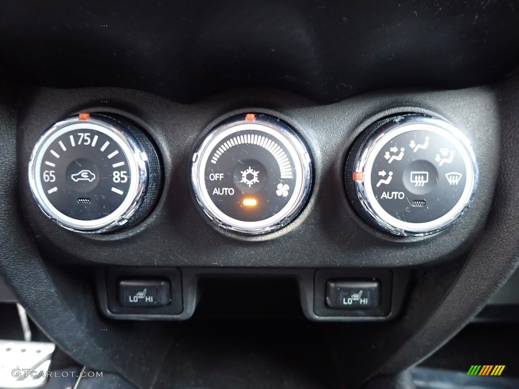 2017 Mitsubishi Outlander Sport LE AWC Controls Photo #142947009
