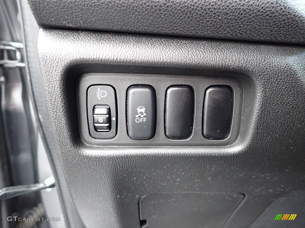 2017 Mitsubishi Outlander Sport LE AWC Controls Photo #142947060