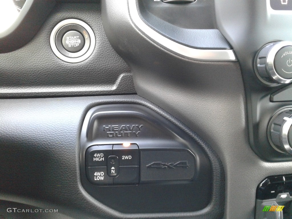 2022 Ram 2500 Big Horn Crew Cab 4x4 Controls Photo #142947681