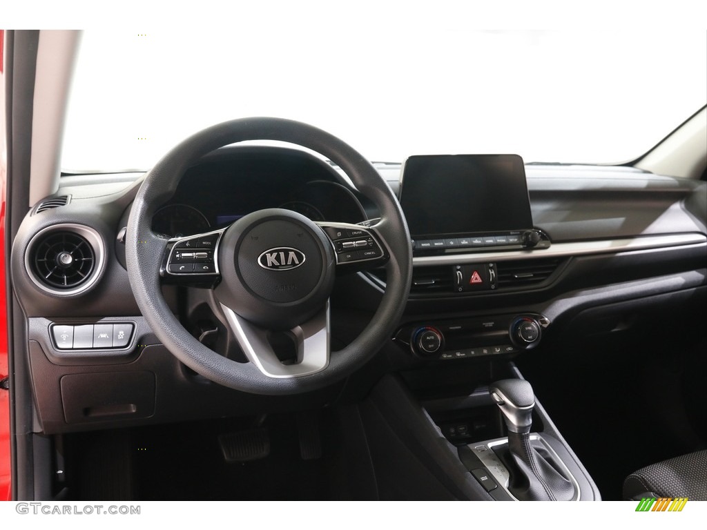 2019 Forte FE - Currant Red / Black photo #6