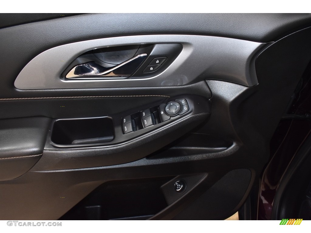 2019 Traverse LT - Black Current Metallic / Jet Black photo #11