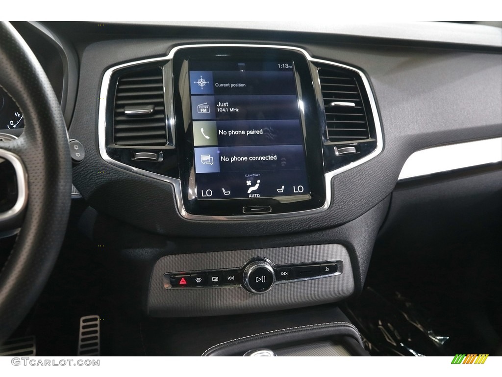 2017 Volvo XC90 T8 eAWD R-Design Controls Photo #142954081