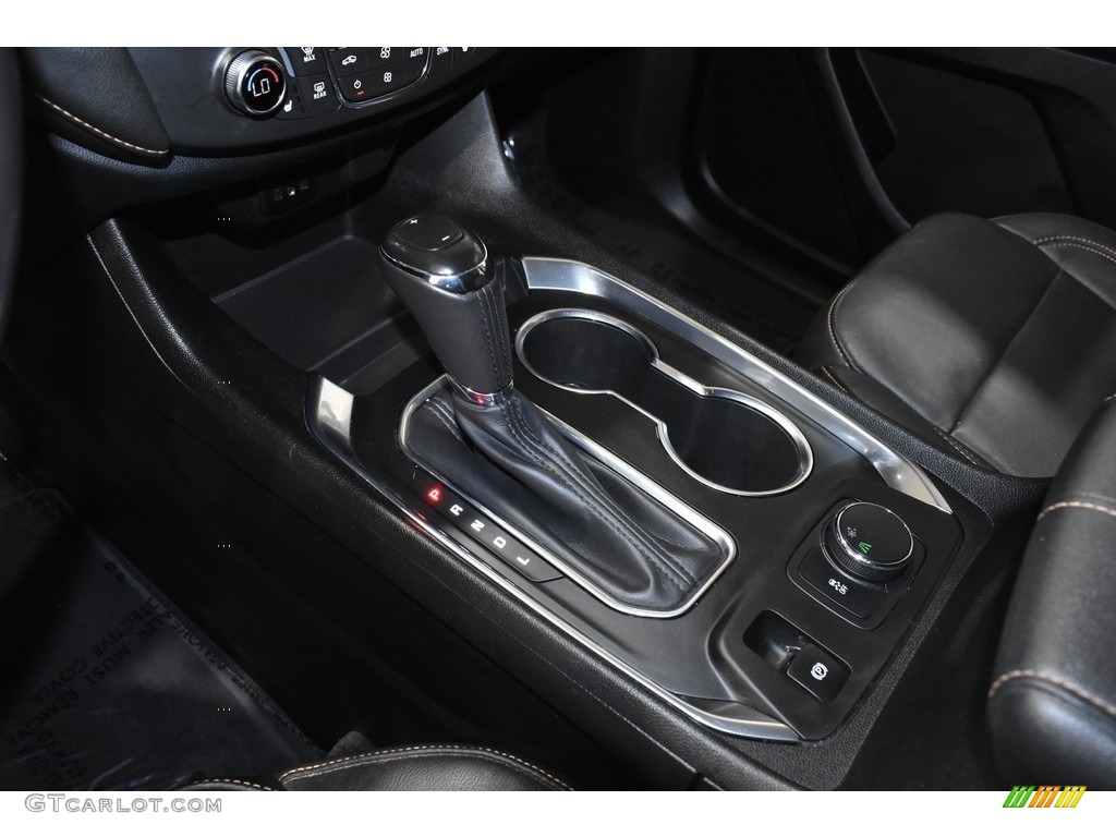 2019 Traverse LT - Black Current Metallic / Jet Black photo #15