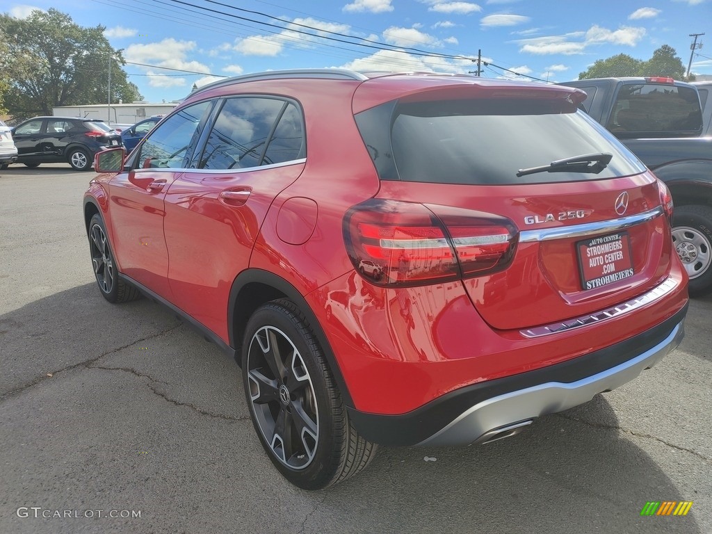 2019 GLA 250 - Jupiter Red / Sahara Beige photo #6