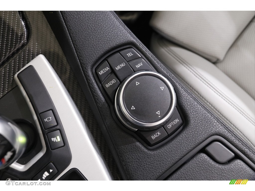 2015 BMW M6 Convertible Controls Photo #142955245