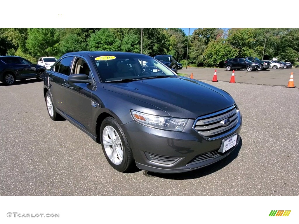 Magnetic Ford Taurus