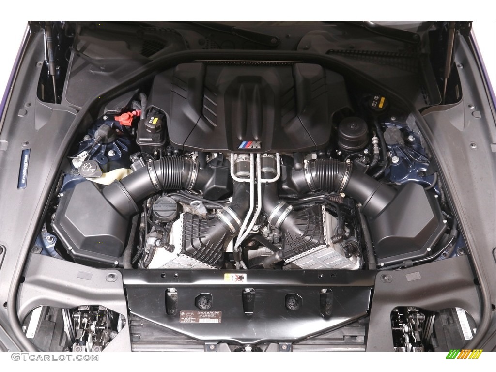 2015 BMW M6 Convertible Engine Photos