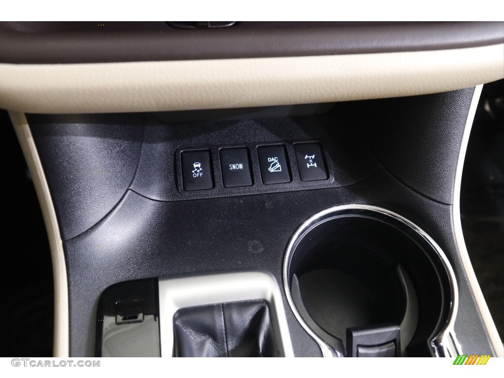 2019 Highlander Limited Platinum AWD - Alumina Jade Metallic / Almond photo #14