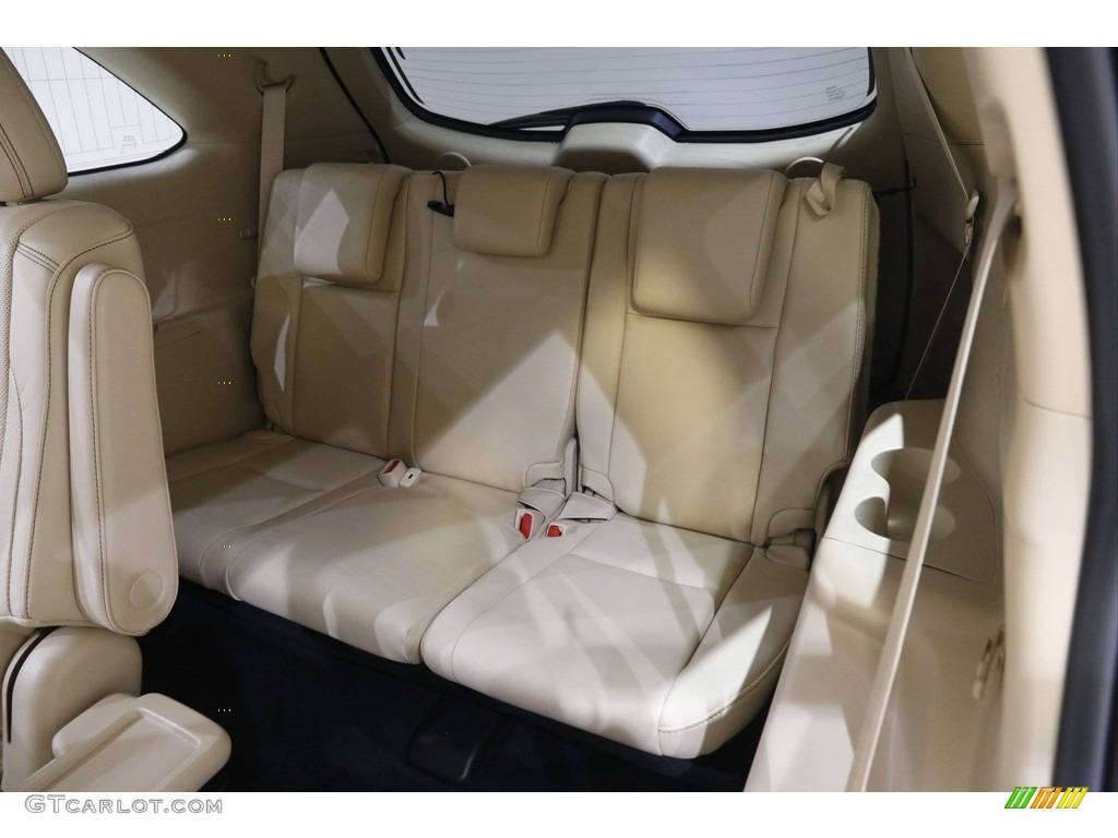2019 Highlander Limited Platinum AWD - Alumina Jade Metallic / Almond photo #18