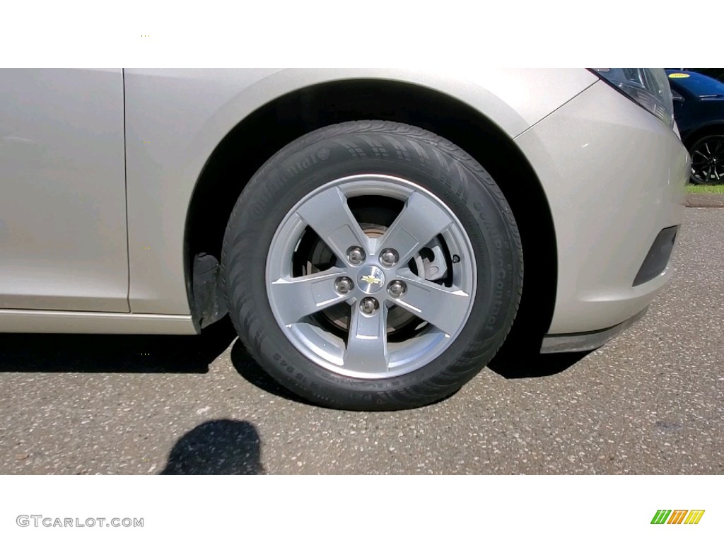 2015 Chevrolet Malibu LS Wheel Photos
