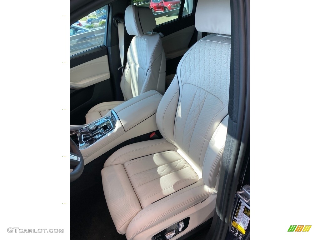 2022 BMW X6 M50i Front Seat Photo #142956385
