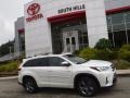 2019 Blizzard Pearl White Toyota Highlander Hybrid Limited AWD  photo #2