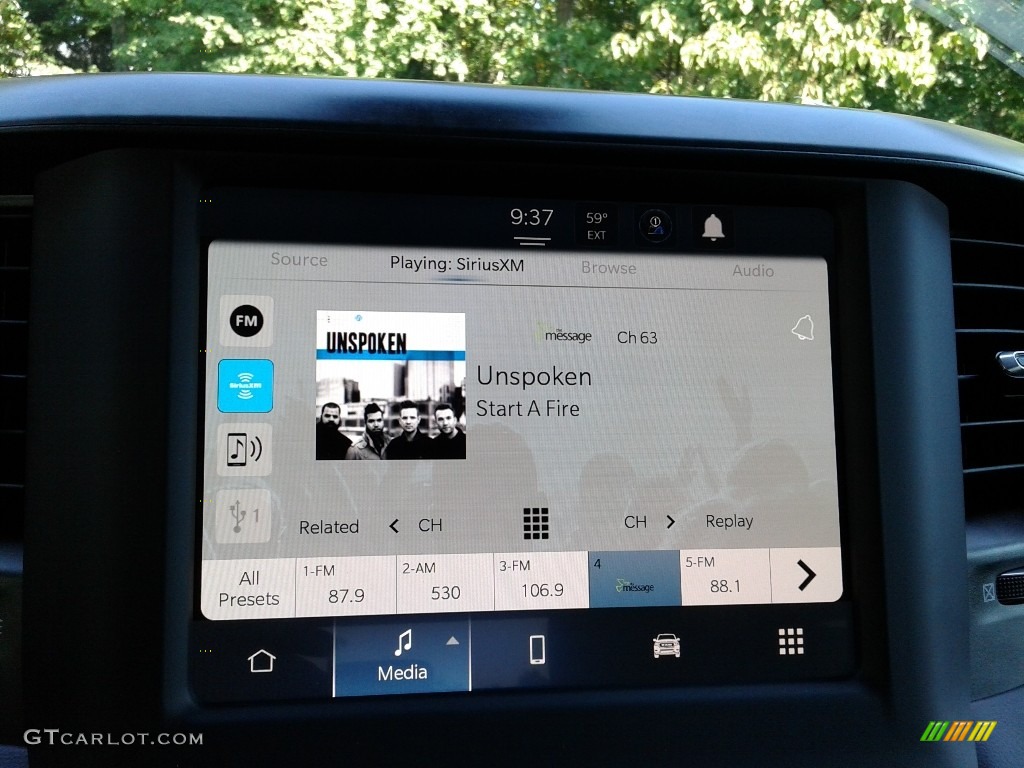 2022 Ram 2500 Big Horn Crew Cab 4x4 Controls Photo #142957452