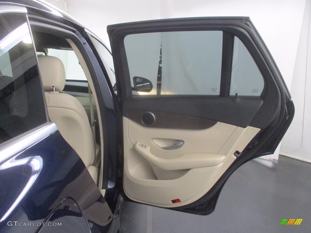 2018 GLC 300 - Lunar Blue Metallic / Silk Beige/Black photo #33