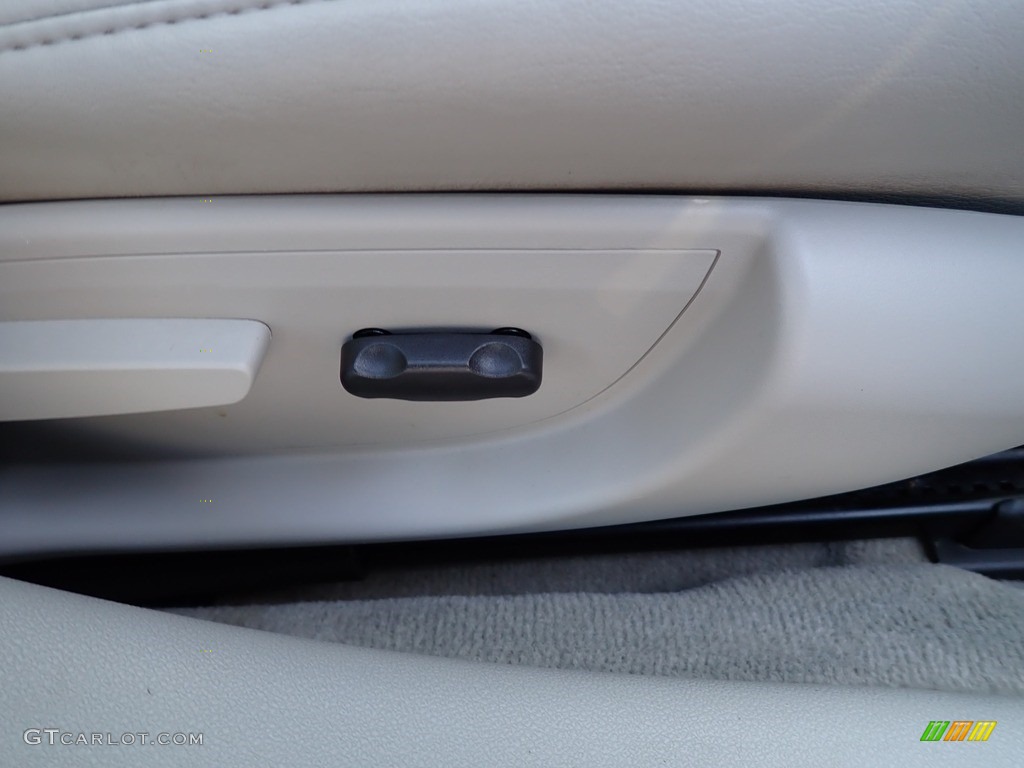 2011 Impala LT - Red Jewel Tintcoat / Gray photo #15
