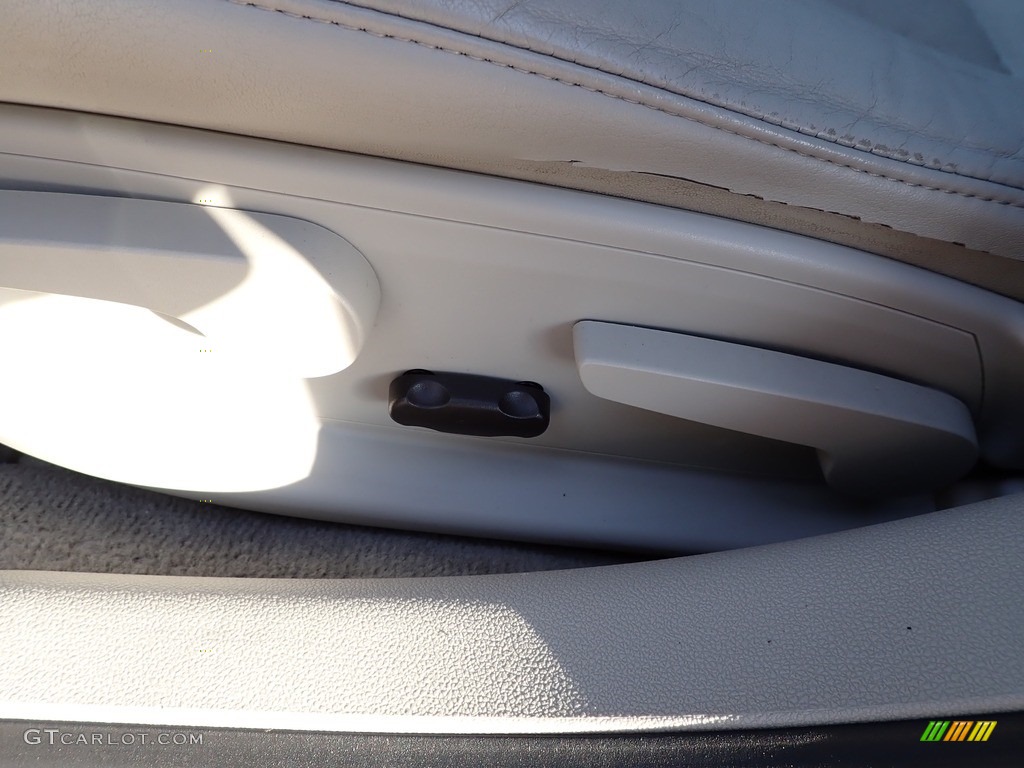 2011 Impala LT - Red Jewel Tintcoat / Gray photo #25