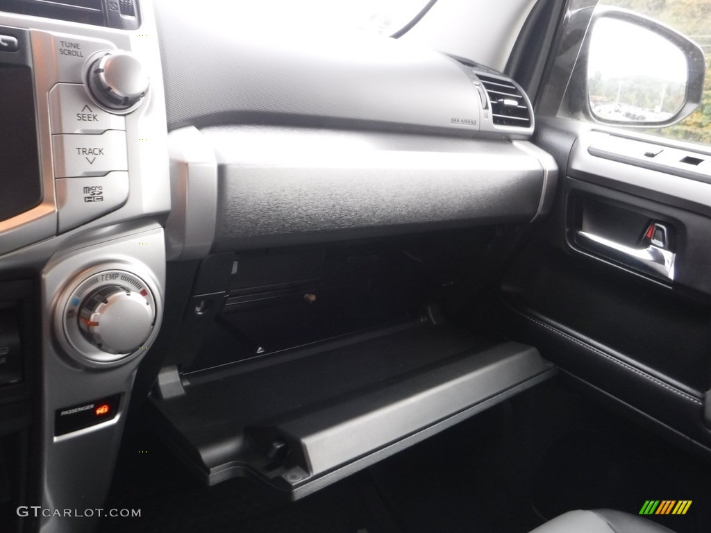 2018 4Runner SR5 4x4 - Nautical Blue Metallic / Graphite photo #33