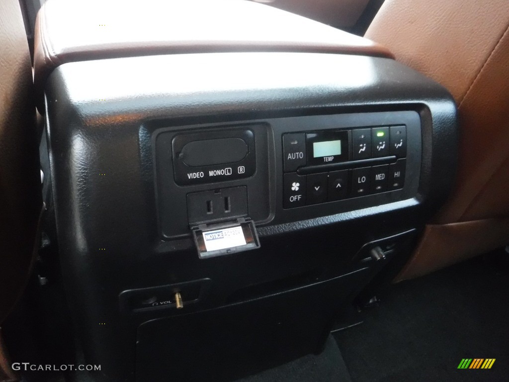 2014 Toyota Sequoia Platinum 4x4 Controls Photo #142963074