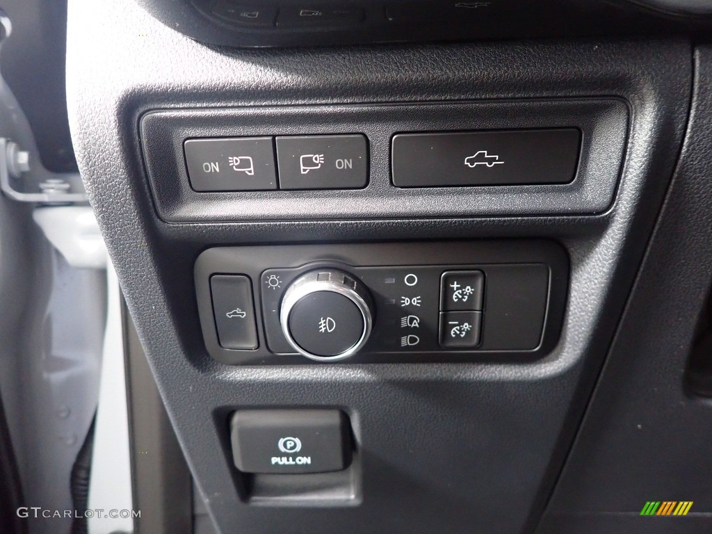 2021 F150 XLT SuperCrew 4x4 - Space White / Black photo #32