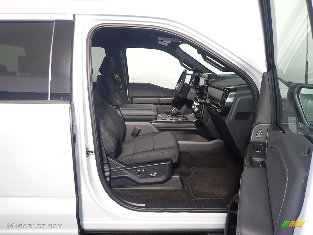 2021 F150 XLT SuperCrew 4x4 - Space White / Black photo #41