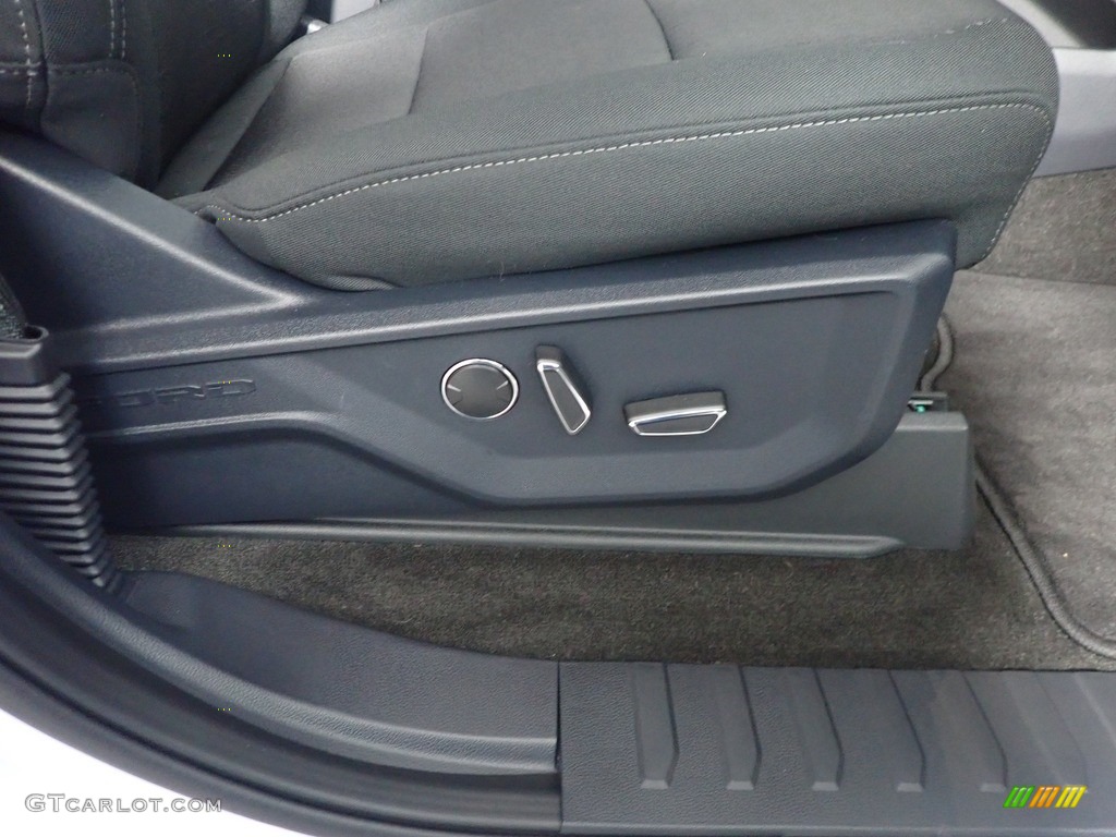2021 F150 XLT SuperCrew 4x4 - Space White / Black photo #42