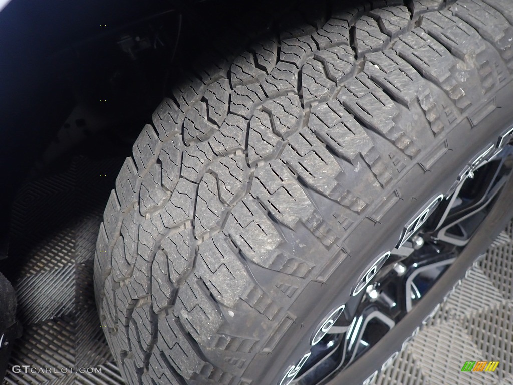 2021 F150 XLT SuperCrew 4x4 - Space White / Black photo #44