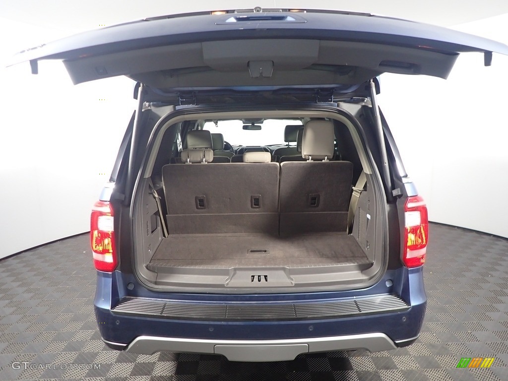 2018 Expedition XLT 4x4 - Blue / Medium Stone photo #17