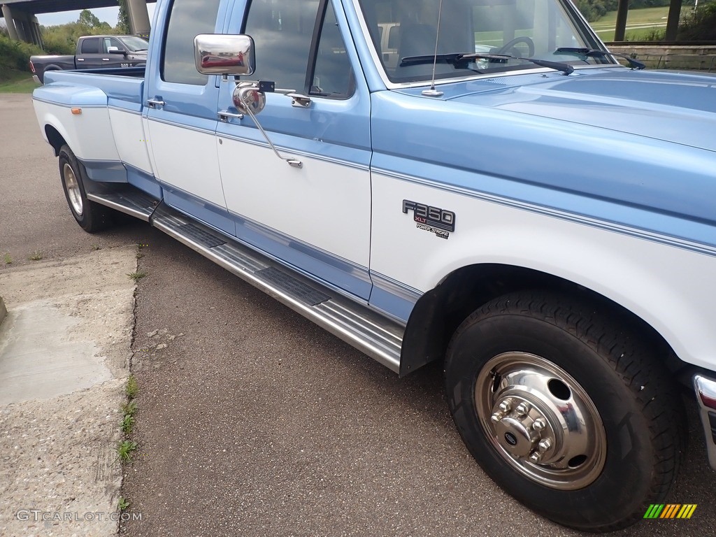 Portofino Blue Metallic 1995 Ford F350 XLT Crew Cab 4x4 Exterior Photo #142964799