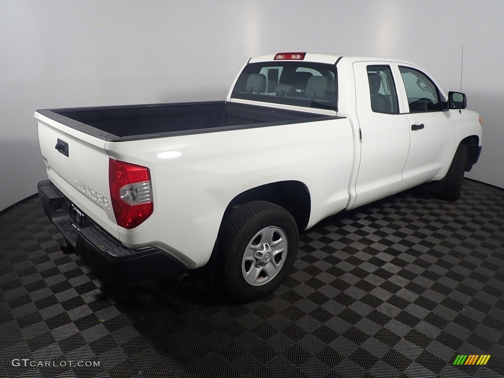 2017 Tundra SR Double Cab 4x4 - Super White / Graphite photo #16