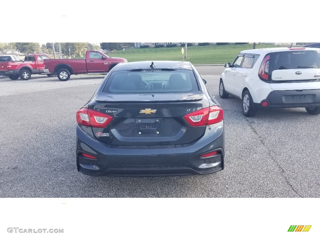2017 Cruze LT - Graphite Metallic / Dark Atmosphere/Medium Atmosphere photo #4