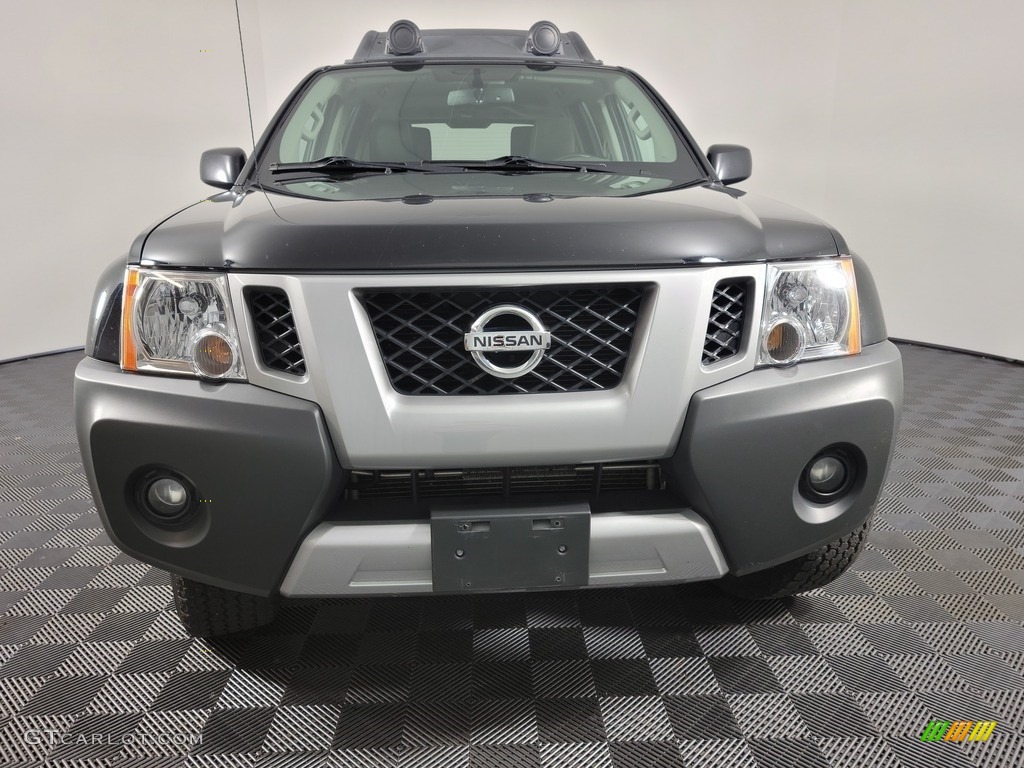 2015 Xterra PRO-4X 4x4 - Super Black / PRO-4X Gray/Steel photo #5