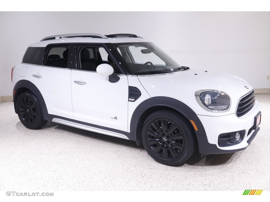 2019 Countryman Cooper All4 - Light White / Carbon Black photo #1