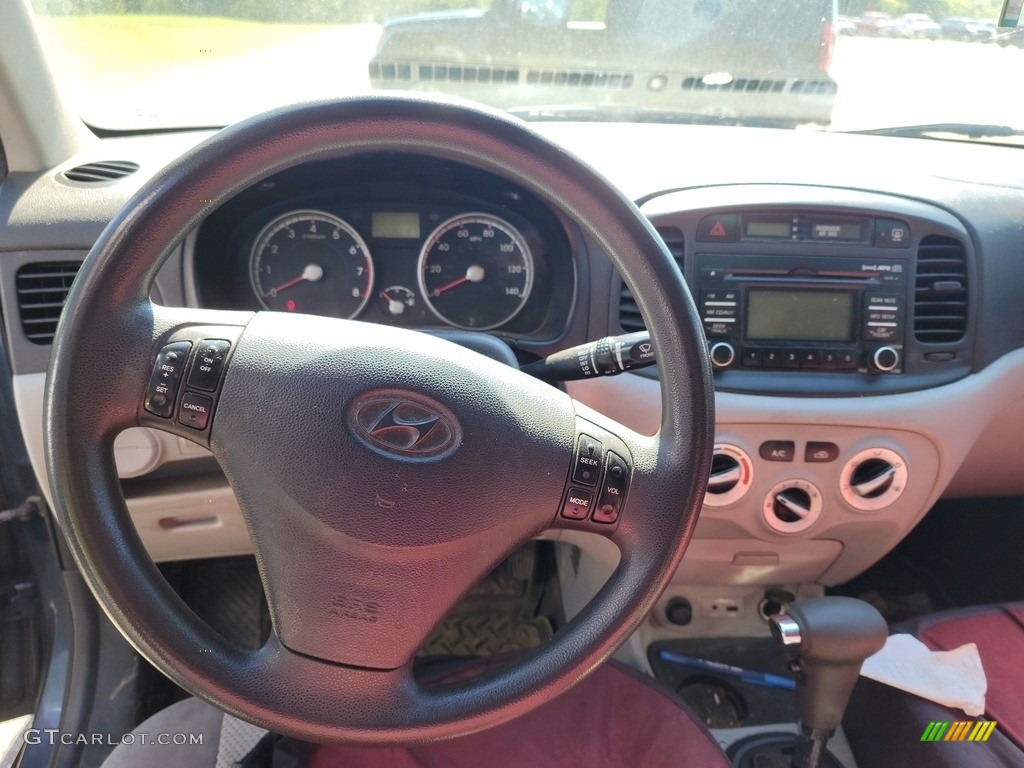 2010 Accent GLS 4 Door - Charcoal Gray / Gray photo #10