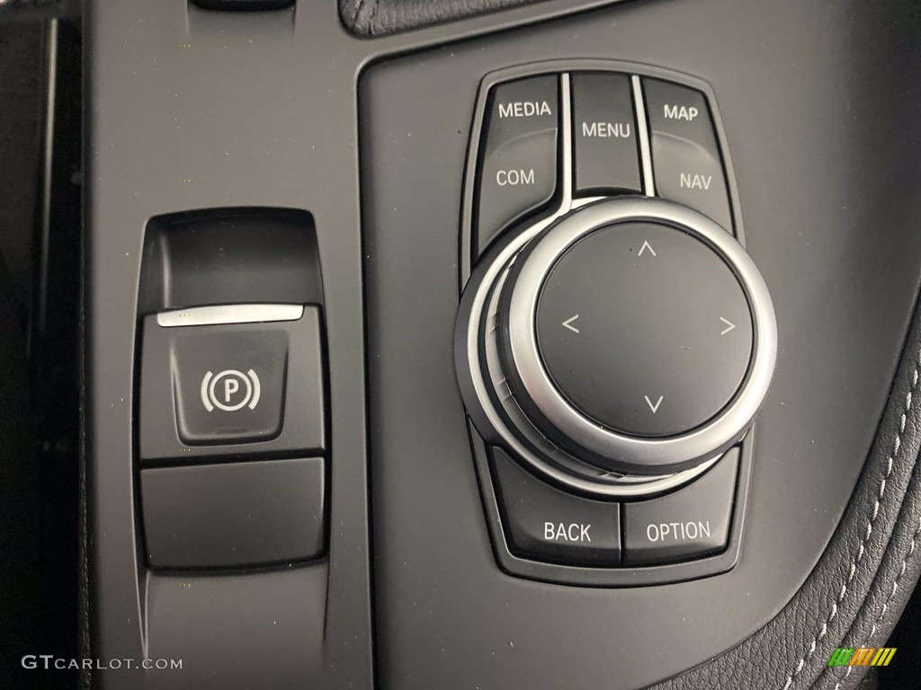 2021 BMW X1 sDrive28i Controls Photos