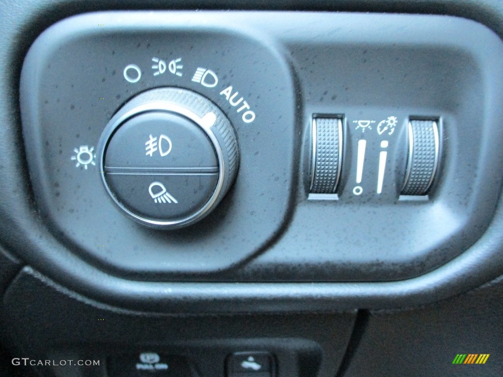 2021 Ram 1500 TRX Crew Cab 4x4 Controls Photo #142968686