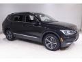 Deep Black Pearl - Tiguan SE 4MOTION Photo No. 1