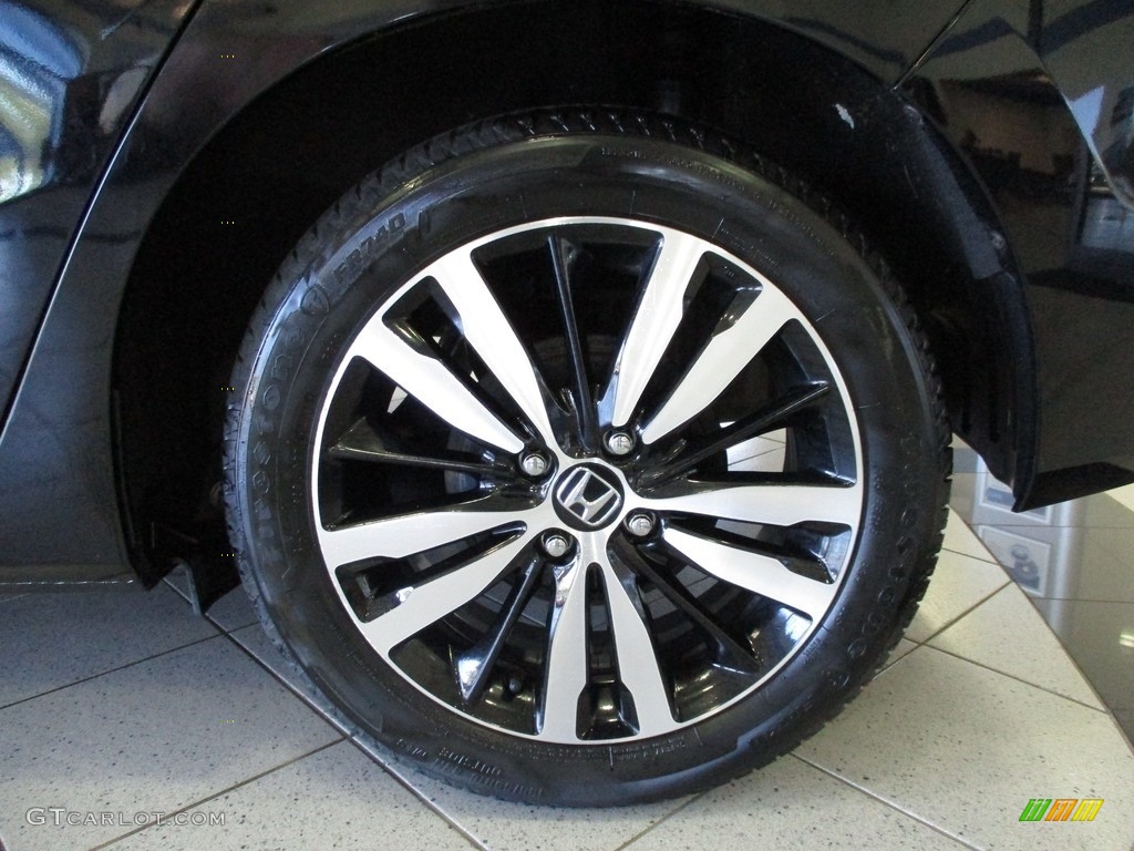 2018 Honda Fit EX-L Wheel Photo #142969997