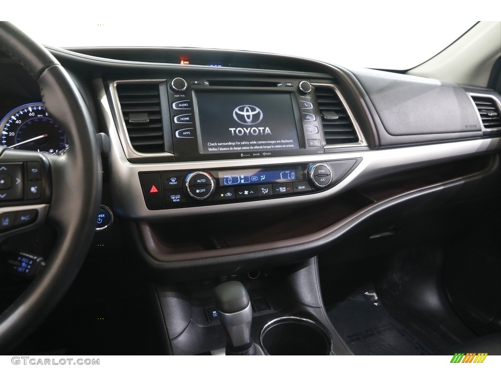 2019 Toyota Highlander Hybrid XLE AWD Controls Photo #142970101