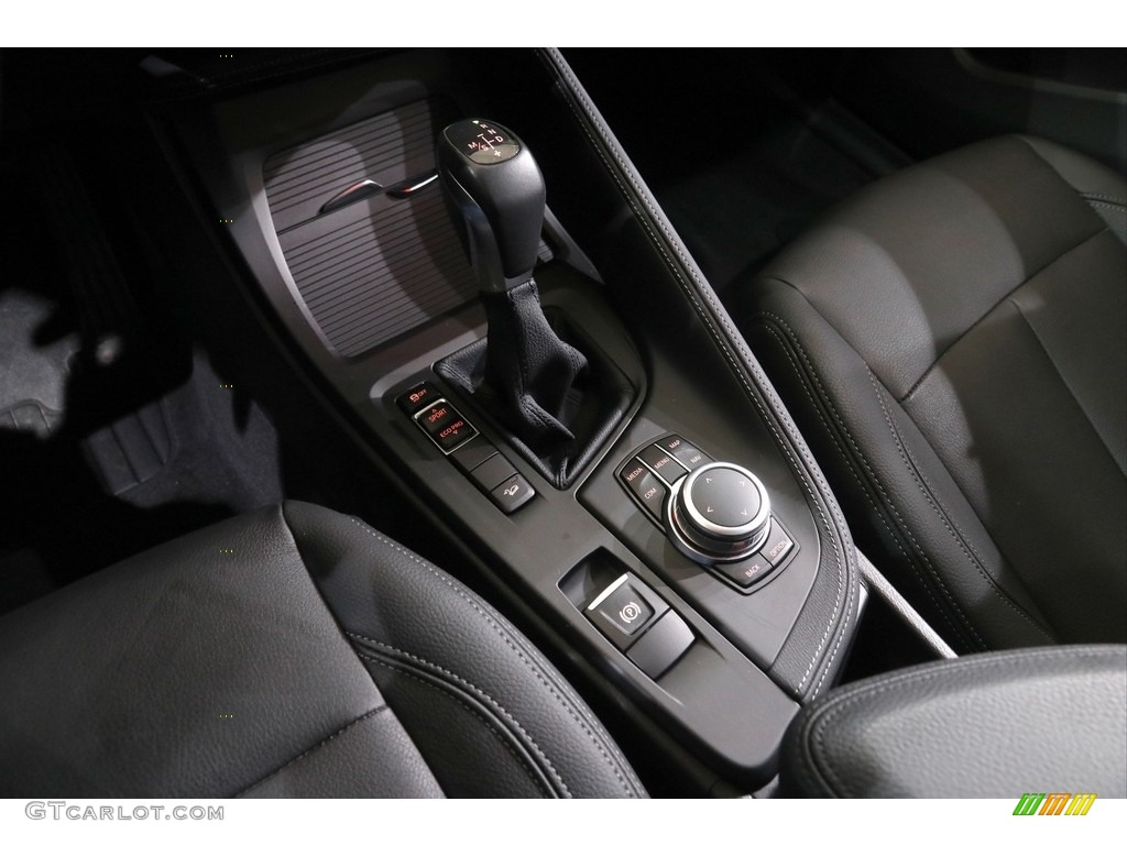 2018 X1 xDrive28i - Glacier Silver Metallic / Black photo #14