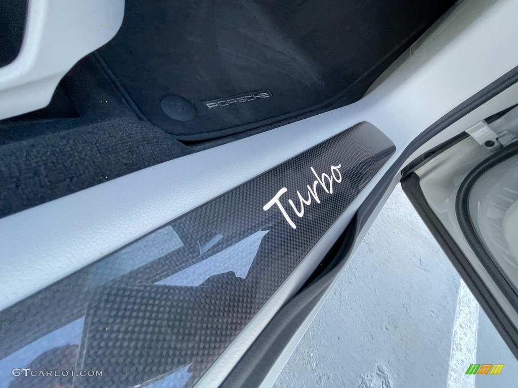 2018 Porsche Panamera Turbo Executive Marks and Logos Photo #142976672
