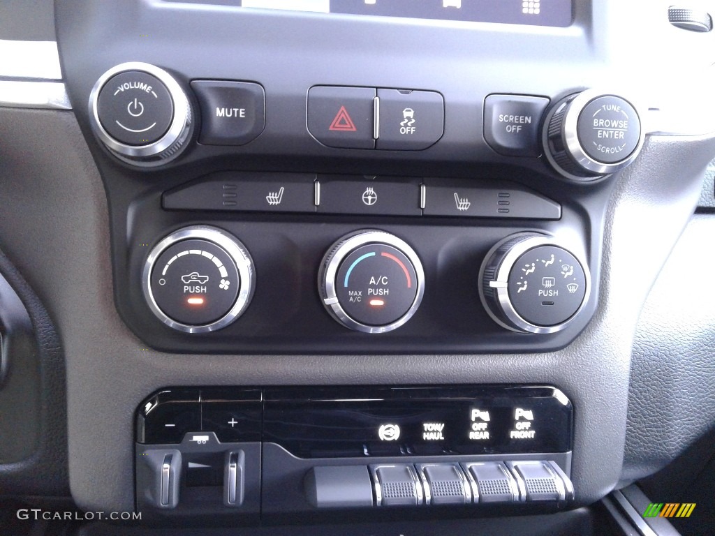2022 Ram 2500 Big Horn Crew Cab 4x4 Controls Photo #142976990
