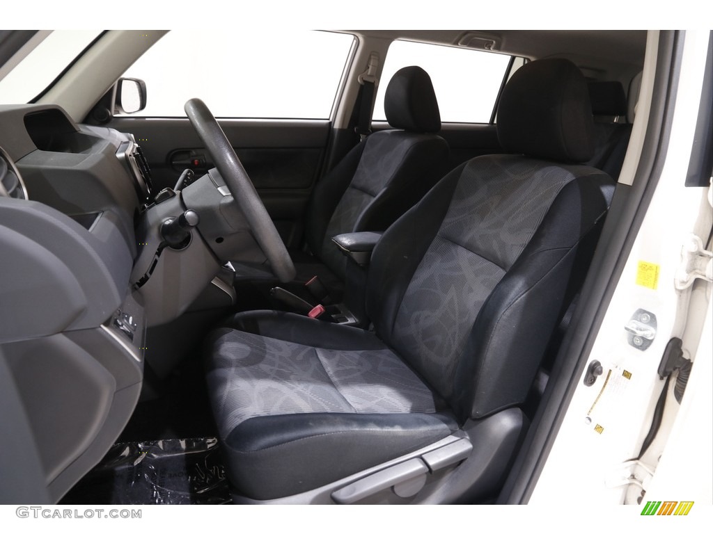 2011 xB  - Super White / Gray photo #5