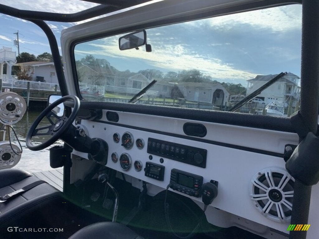 1985 Jeep CJ7 4x4 Black/Gray Dashboard Photo #142977467