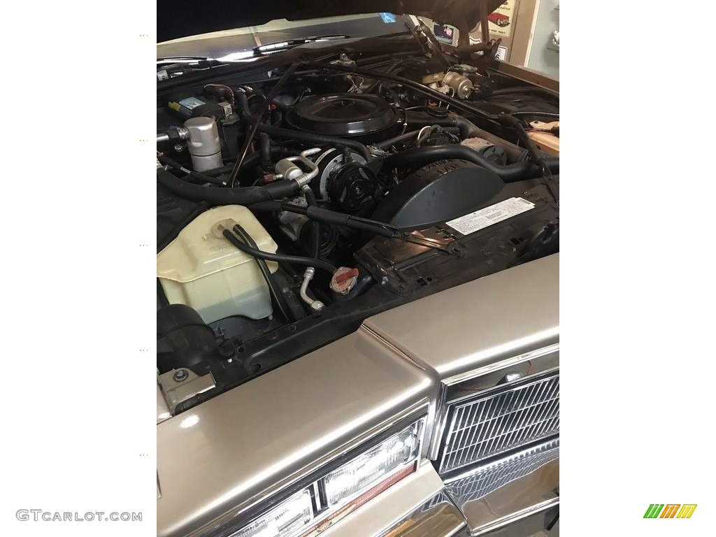 1986 Cadillac Fleetwood Brougham D'Elegance Engine Photos