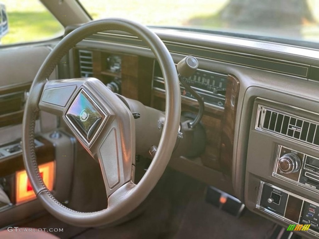 1986 Cadillac Fleetwood Brougham D'Elegance Dashboard Photos