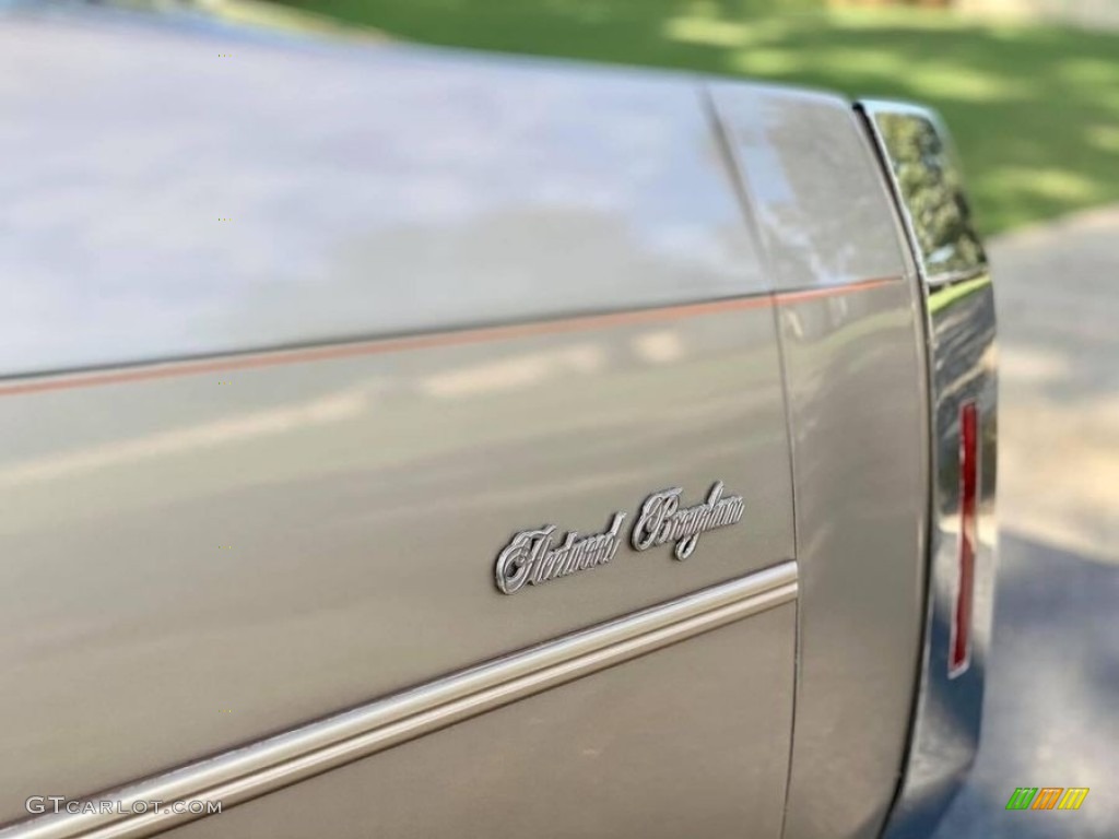1986 Cadillac Fleetwood Brougham D'Elegance Marks and Logos Photo #142978811