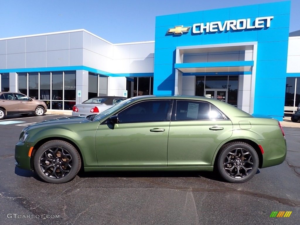 Green Metallic 2019 Chrysler 300 Touring AWD Exterior Photo #142980567