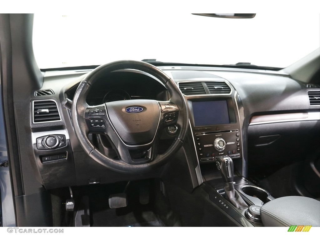 2018 Explorer Limited 4WD - Blue Metallic / Ebony Black photo #6