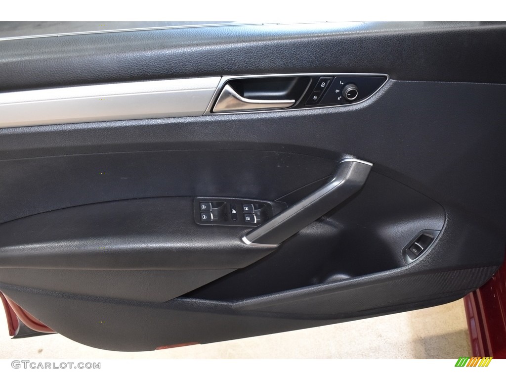 2017 Passat S Sedan - Fortana Red Metallic / Titan Black photo #10